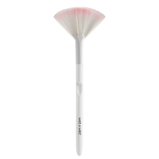 wet-n-wild-fan-brush