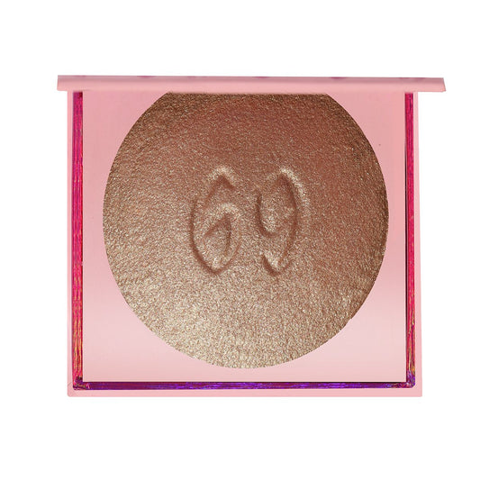 beauty-creations-x-annette-69-highlighter